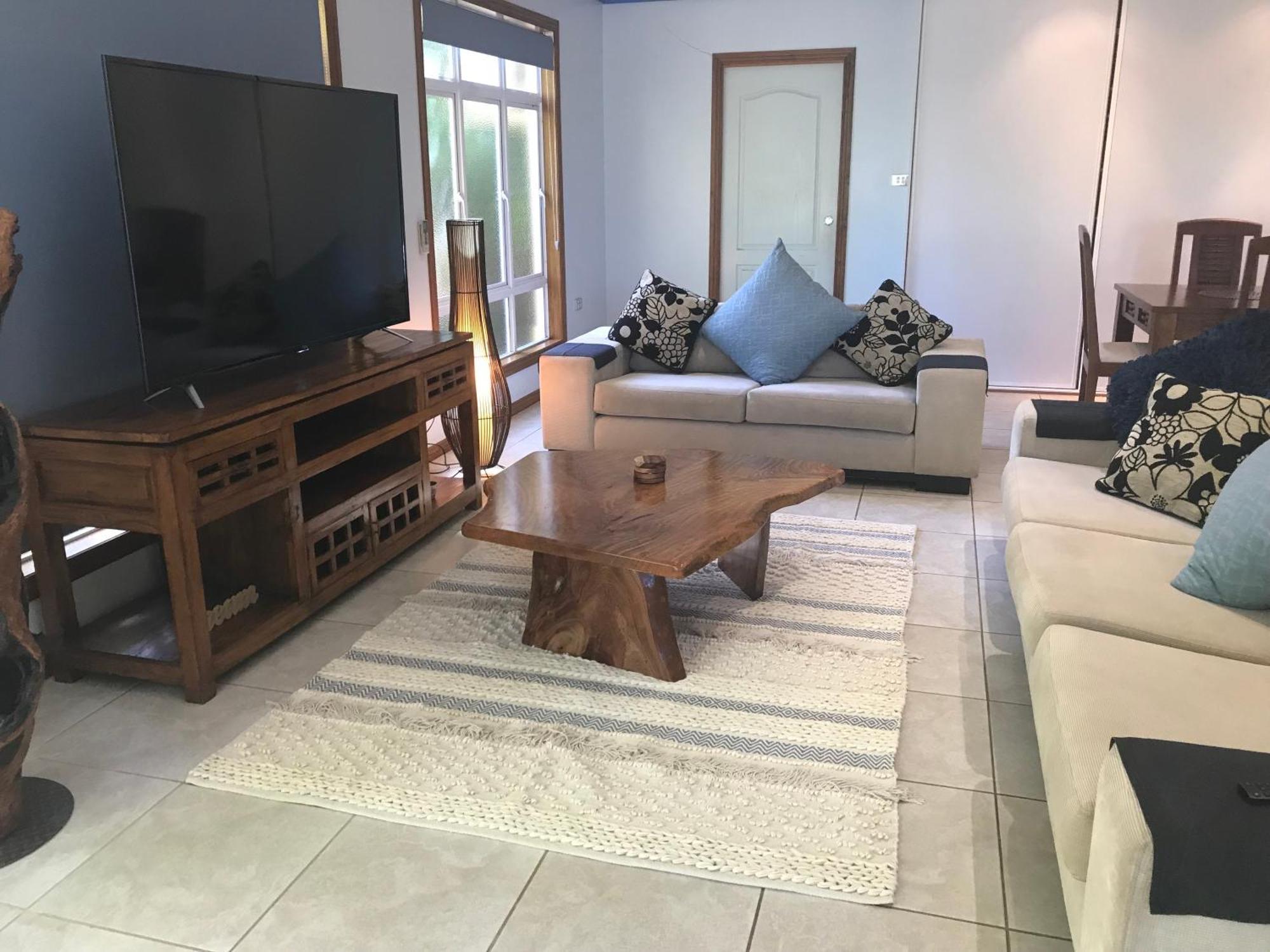 Taj On Byrnes - Private Luxury Apartment 马里巴 外观 照片