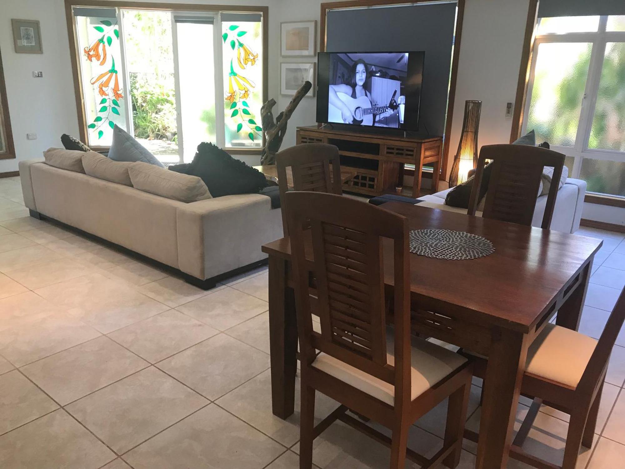 Taj On Byrnes - Private Luxury Apartment 马里巴 外观 照片